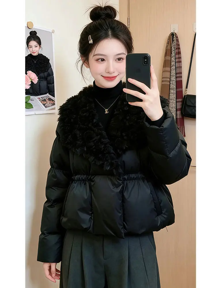 Munich Night Winter 2025 Women's Fashionable Cotton Jacket Collar Stand up Splicing Fluffy Padded Coat Casual Long Sleeve
Munich Night Winter 2025 Women's Fashionable Cotton Jacket Collar Stand up Splicing Fluffy Padded Coat Casual Long Sleeve