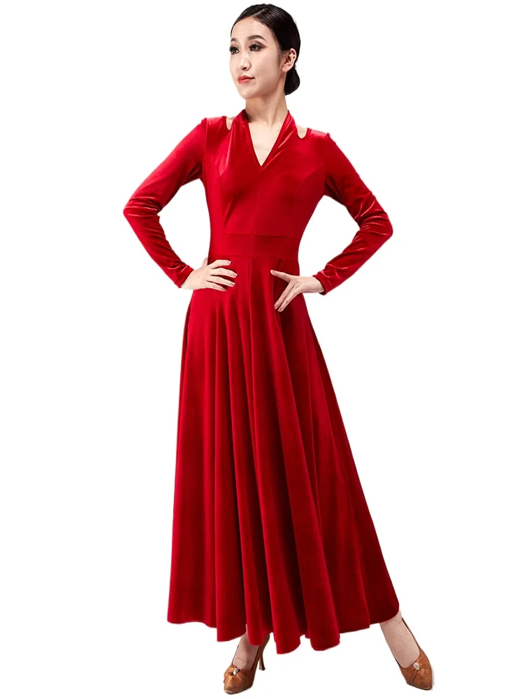 2024 Modern Dance Dress New Velvet Larg Dress Thick V-neck Ballroom Dance Practice Dress Y0362
2024 Modern Dance Dress New Velvet Larg Dress Thick V-neck Ballroom Dance Practice Dress Y0362