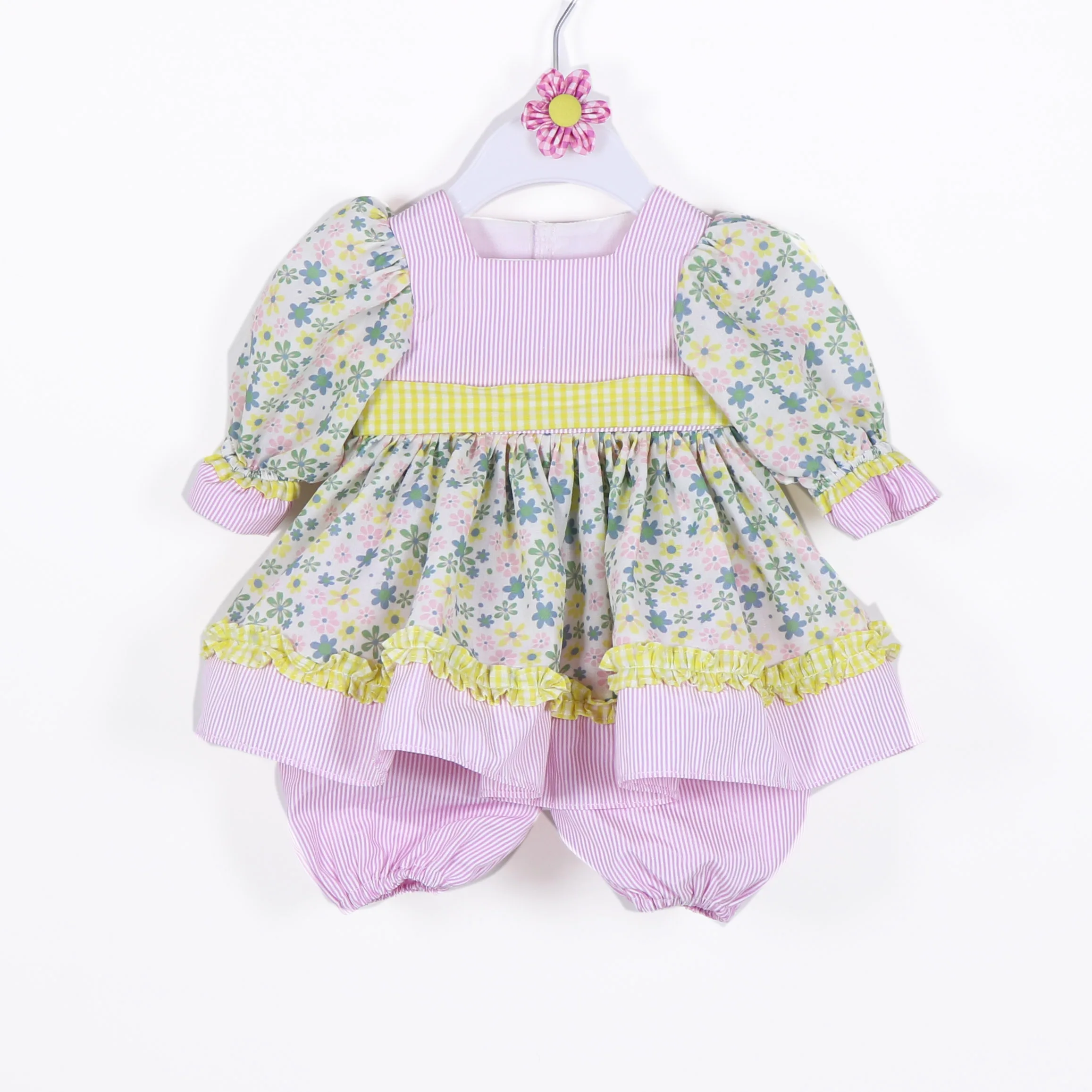 Pastel Floral Ruffle Dress Outfit for 20-22 Inch Dolls - Cute Ensemble with Skirt And Top for Doll Clothing Accessories
Pastel Floral Ruffle Dress Outfit for 20-22 Inch Dolls - Cute Ensemble with Skirt And Top for Doll Clothing Accessories