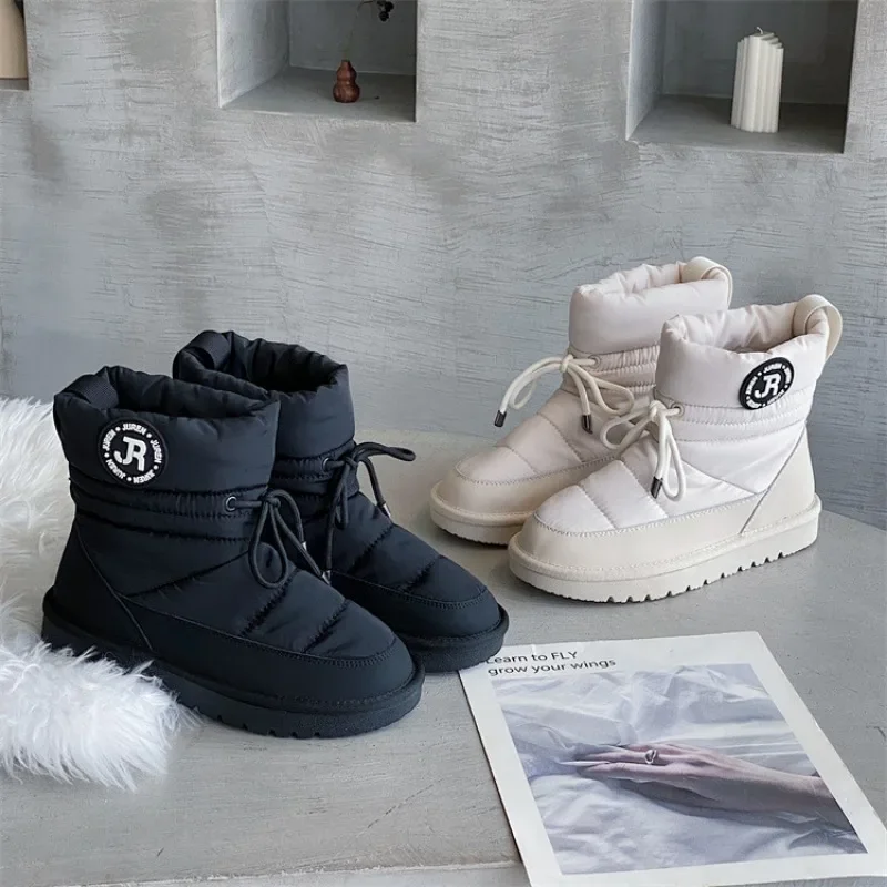 Snow Boots Women's 2024 Winter Velvet Short Boots Casual Fashion Brand Designer Lady Slip On Warm Plush Bread Snow Cotton Boots
Snow Boots Women's 2024 Winter Velvet Short Boots Casual Fashion Brand Designer Lady Slip On Warm Plush Bread Snow Cotton Boots