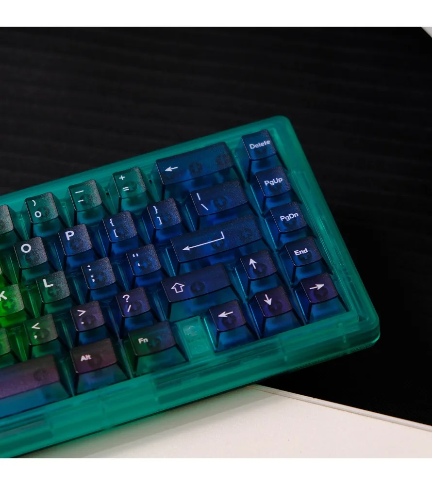 Little bee gradual change blue gradual change ABS fog transparent keycap original height mechanical keyboard cap wooting61/68
Little bee gradual change blue gradual change ABS fog transparent keycap original height mechanical keyboard cap wooting61/68