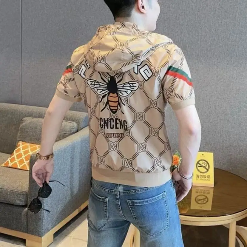 2024 European Goods Summer New Fashion Brand Fashion Slim-Fit Versatile Hooded Cardigan Casual Short Sleeve T-shirt Top Men
2024 European Goods Summer New Fashion Brand Fashion Slim-Fit Versatile Hooded Cardigan Casual Short Sleeve T-shirt Top Men