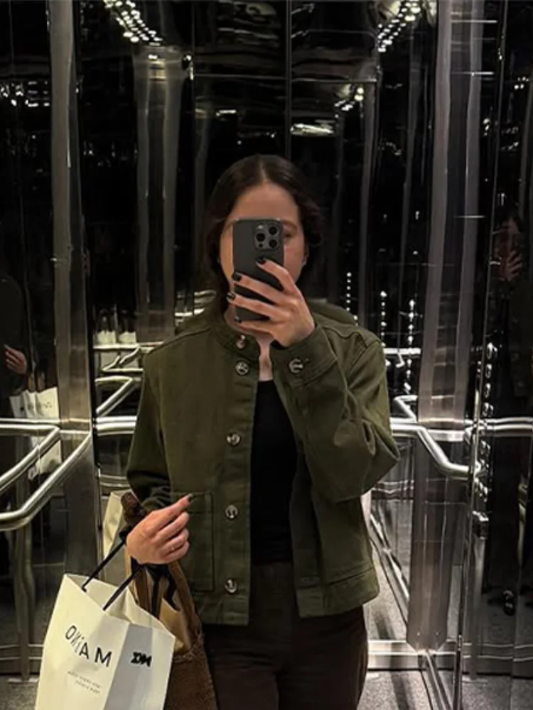 Джинсовая женская мода с карманами, куртка-бомбер, пальто, винтажная повседневная женская верхняя одежда с длинными рукавами и пуговицами спереди, шикарные топы 
Джинсовая женская мода с карманами, куртка-бомбер, пальто, винтажная повседневная женская верхняя одежда с длинными рукавами и пуговицами спереди, шикарные топы