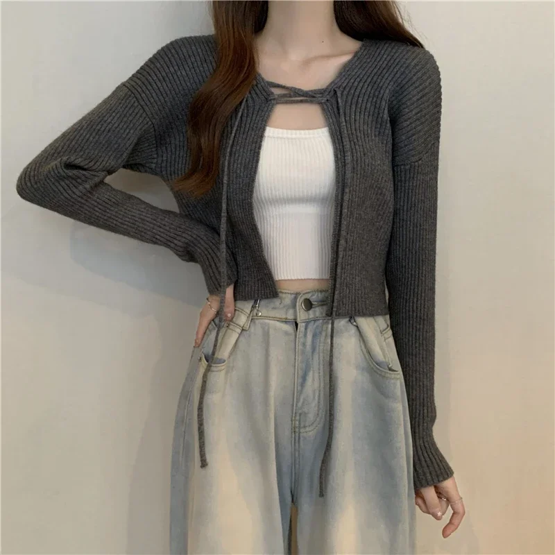 New 2025 Korean Slim Y2K Knitted Cardigan Women Spring Summer Basics Long Sleeve Sweater Cardigan Woman
New 2025 Korean Slim Y2K Knitted Cardigan Women Spring Summer Basics Long Sleeve Sweater Cardigan Woman