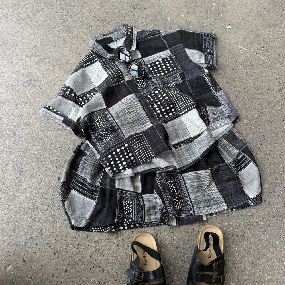 Children Clothing Boys Fashion Irregular Design Sense Shirt Set 2026 Summer Boys Shirt and Shorts Checkered Two Piece Set
Children Clothing Boys Fashion Irregular Design Sense Shirt Set 2026 Summer Boys Shirt and Shorts Checkered Two Piece Set