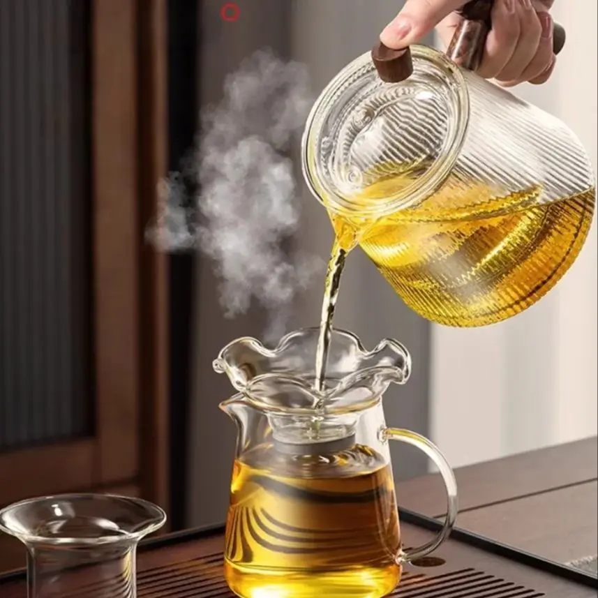 GIANXI 900ml Glass Tea Pot Japanese Simple High Range Ring With Wood Anti Scald Glass Set Home Puer Tea Separation Brew Teapot
GIANXI 900ml Glass Tea Pot Japanese Simple High Range Ring With Wood Anti Scald Glass Set Home Puer Tea Separation Brew Teapot