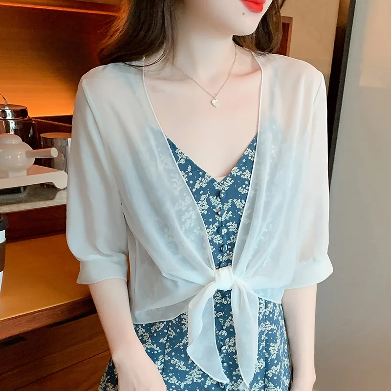Sun Protection Short Sleeve Cardigan Women's Summer Thin Chiffon Outerwear with Strap Dress Shoulder Shawl Cover up V Neck
Sun Protection Short Sleeve Cardigan Women's Summer Thin Chiffon Outerwear with Strap Dress Shoulder Shawl Cover up V Neck