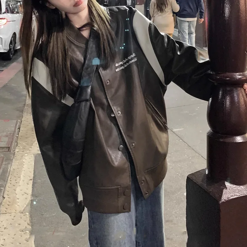 2023 Retro Sweet Cool Baseball Coat Leather Fashion Jacket Coat Top Female pu jacket Coat top personalized street style
2023 Retro Sweet Cool Baseball Coat Leather Fashion Jacket Coat Top Female pu jacket Coat top personalized street style