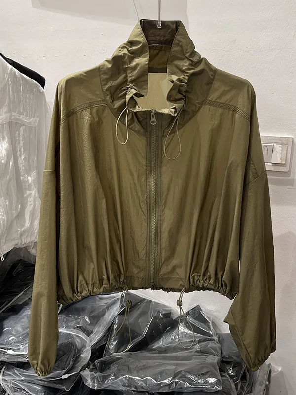Women's Fashionable Summer New Style Drawstring Stand Collar Short Coat UV Protection Slimming Outerwear All Match Casual Wear
Women's Fashionable Summer New Style Drawstring Stand Collar Short Coat UV Protection Slimming Outerwear All Match Casual Wear