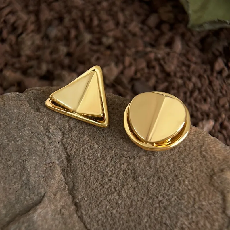Geometric Angled Asymmetric A/B Stud Earrings Niche Minimalist Fashion High-Quality Daily Jewelry for Women
Geometric Angled Asymmetric A/B Stud Earrings Niche Minimalist Fashion High-Quality Daily Jewelry for Women