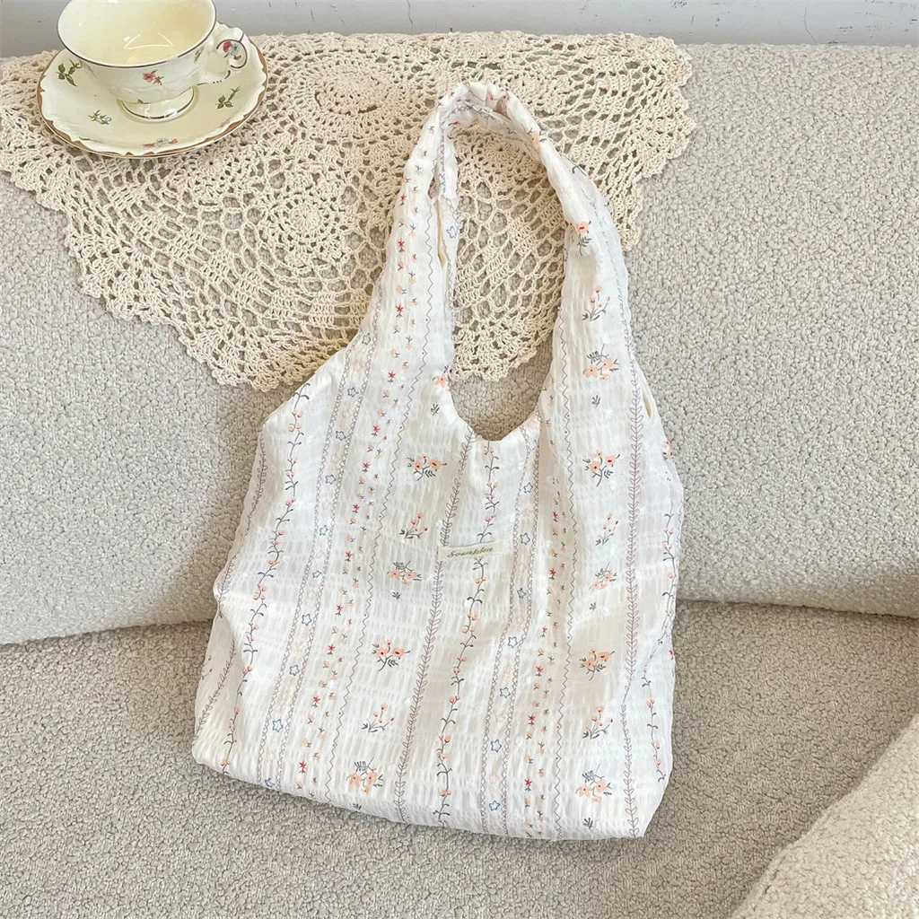 Soft Tote Bag Polyester Textured Tote Bag Large Capacity Tote Fresh For Shopping Everyday Use Casual Outing
Soft Tote Bag Polyester Textured Tote Bag Large Capacity Tote Fresh For Shopping Everyday Use Casual Outing