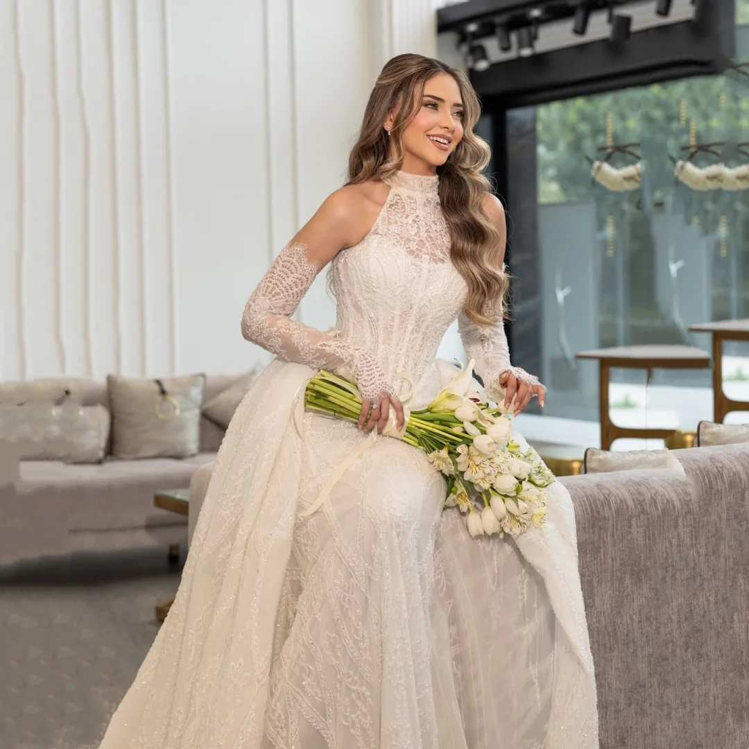 Luxury Strap Lace Mermaid Wedding Dress Detachable Robe with Lace Long Gloves Elegant Off Shoulder Bride Dress Customized
Luxury Strap Lace Mermaid Wedding Dress Detachable Robe with Lace Long Gloves Elegant Off Shoulder Bride Dress Customized