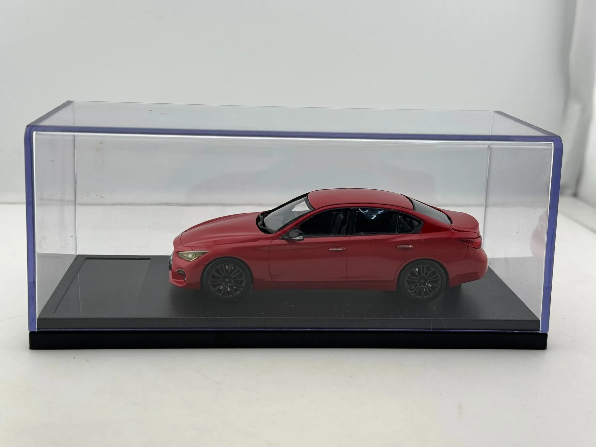 Flaws без цветной коробки, литая под давлением Hi Story, масштаб 1/43 Nissan Skyline, модель автомобиля из смолы, Коллекционная игрушка, подарок, сувенир, украшение для дисплея
Flaws без цветной коробки, литая под давлением Hi Story, масштаб 1/43 Nissan Skyline, модель автомобиля из смолы, Коллекционная игрушка, подарок, сувенир, украшение для дисплея