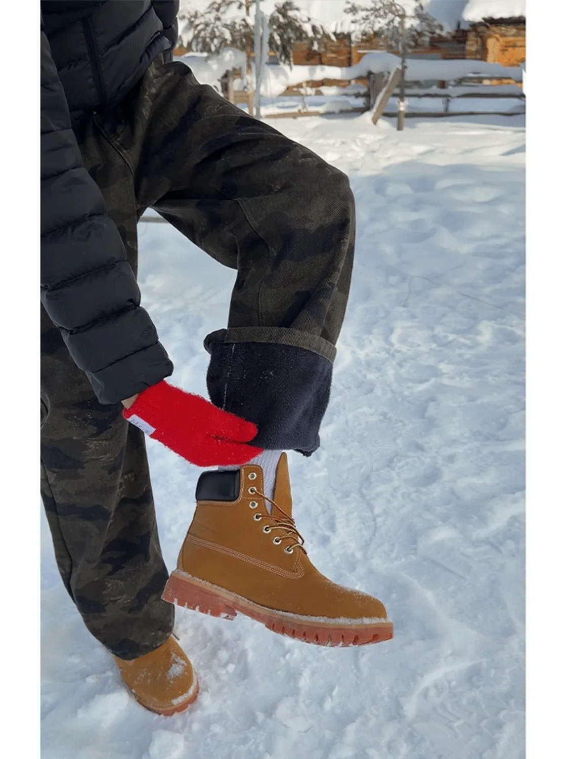 Retro American Camouflage Fleece Lined Jeans Men's Autumn Winter Straight Leg Slimming High Rise Flared Long Trousers
Retro American Camouflage Fleece Lined Jeans Men's Autumn Winter Straight Leg Slimming High Rise Flared Long Trousers