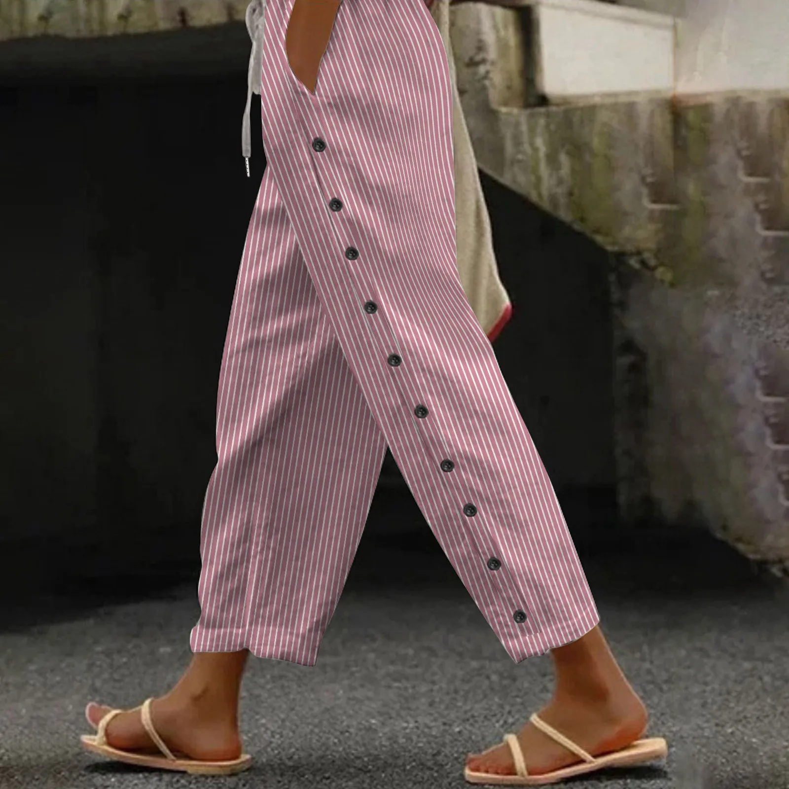 Striped Button Straight Ankle-Length Female Trousers Fashion Drawstring Loose Fit Casual Women Trousers
Striped Button Straight Ankle-Length Female Trousers Fashion Drawstring Loose Fit Casual Women Trousers