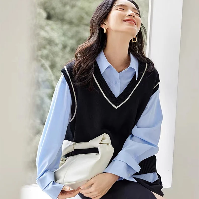 Women's V-Neck Wool Knit Vest Loose Casual Pullovers Bottoming Contrasting colors Tank For Woman 2024 Fall Winter Office Sweater
Women's V-Neck Wool Knit Vest Loose Casual Pullovers Bottoming Contrasting colors Tank For Woman 2024 Fall Winter Office Sweater