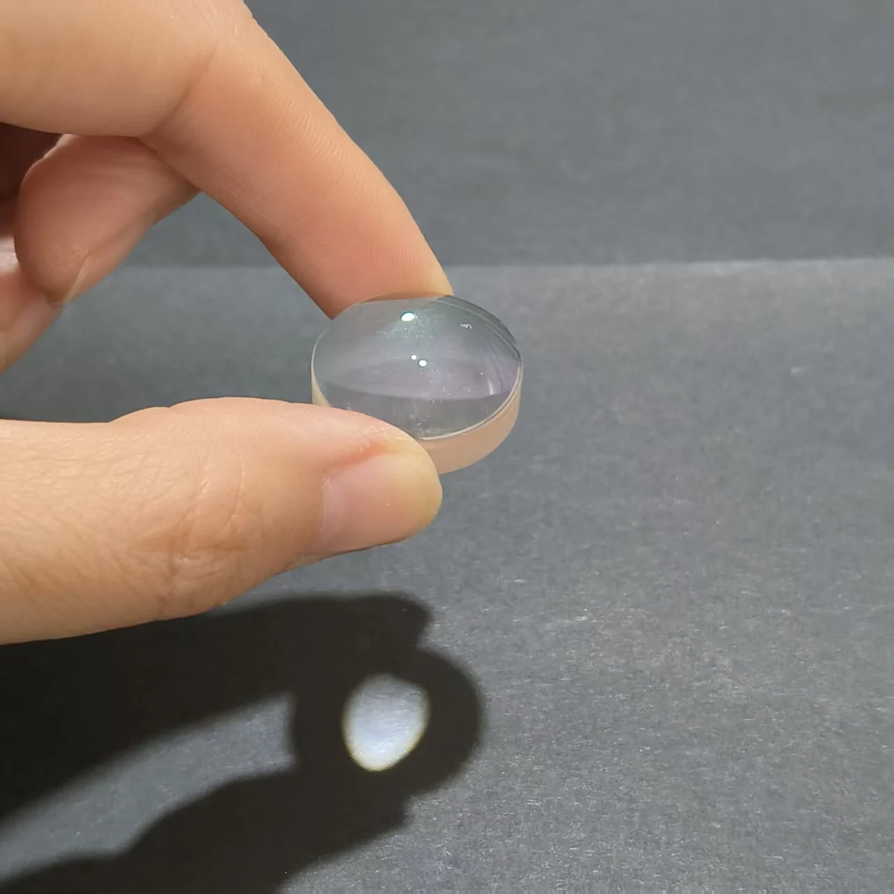 Diameter 28mm, focal length 41mm, biconvex adhesive achromatic optical glass lens coating 550nm, part number R103
Diameter 28mm, focal length 41mm, biconvex adhesive achromatic optical glass lens coating 550nm, part number R103