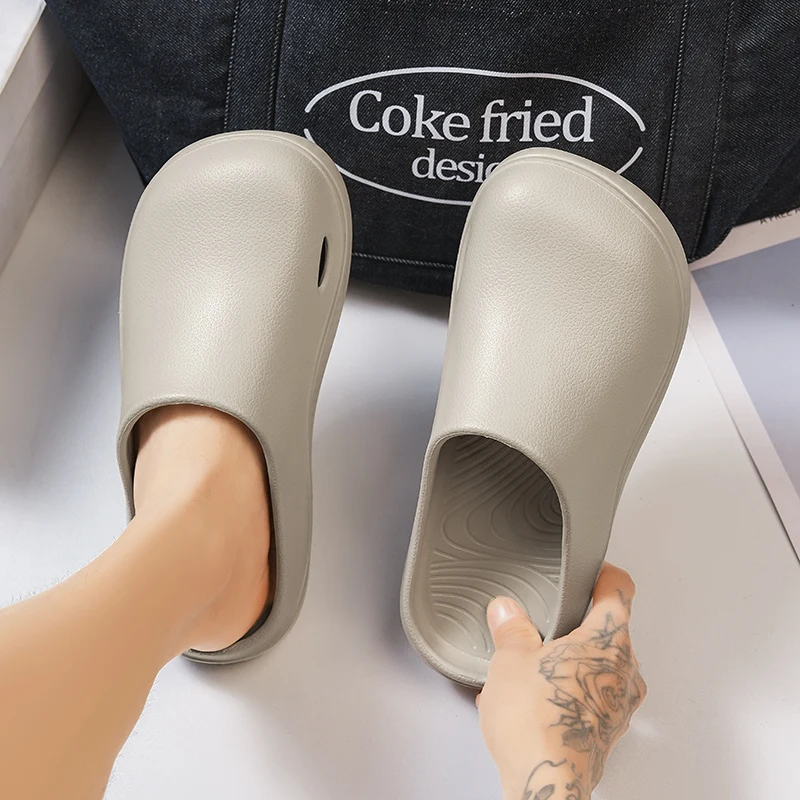 Fashionable Couple Slippers Summer Casual Sandals Lightweight Thick Soled Comfortable Slippers show A Sense Of Sophistication
Fashionable Couple Slippers Summer Casual Sandals Lightweight Thick Soled Comfortable Slippers show A Sense Of Sophistication