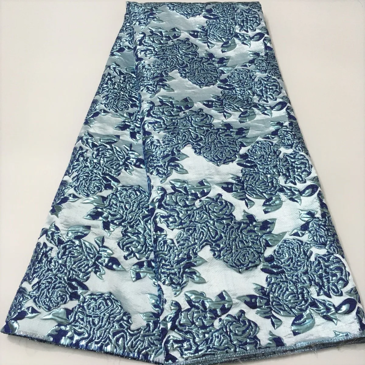 Latest Blue Jacquard Lace Fabric 2021 Top Selling African Tulle Organza Lace Fabric French Brocade Fabric for Wedding KJK21128A
Latest Blue Jacquard Lace Fabric 2021 Top Selling African Tulle Organza Lace Fabric French Brocade Fabric for Wedding KJK21128A