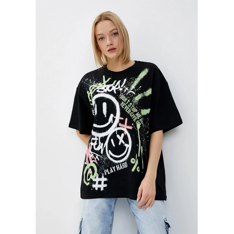 Womens' Painted Graffiti Smiley Face Printed T-Shirt Round Neck Oversized Loose Short Sleeved Niche Casual Commuting Style Top
Womens' Painted Graffiti Smiley Face Printed T-Shirt Round Neck Oversized Loose Short Sleeved Niche Casual Commuting Style Top