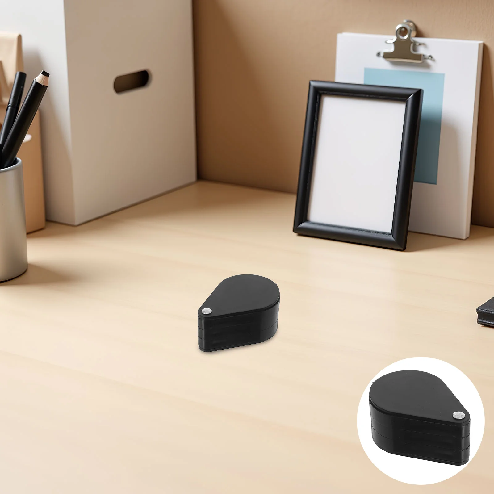 2pcs Triple Folding Pocket Magnifier Acrylic Lens Compact Portable Handheld Reading Loupe For Books Newspapers Jewelry Coins
2pcs Triple Folding Pocket Magnifier Acrylic Lens Compact Portable Handheld Reading Loupe For Books Newspapers Jewelry Coins