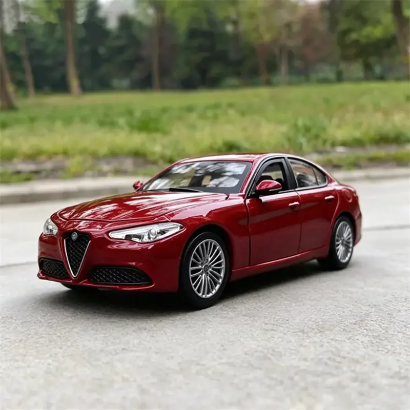 Bburago 1:24 Alfa Romeo Giulia Coupe Alloy Sports Car Model Diecast Metal Luxy Vehicle Car Model High Simulation Collection Gift
Bburago 1:24 Alfa Romeo Giulia Coupe Alloy Sports Car Model Diecast Metal Luxy Vehicle Car Model High Simulation Collection Gift