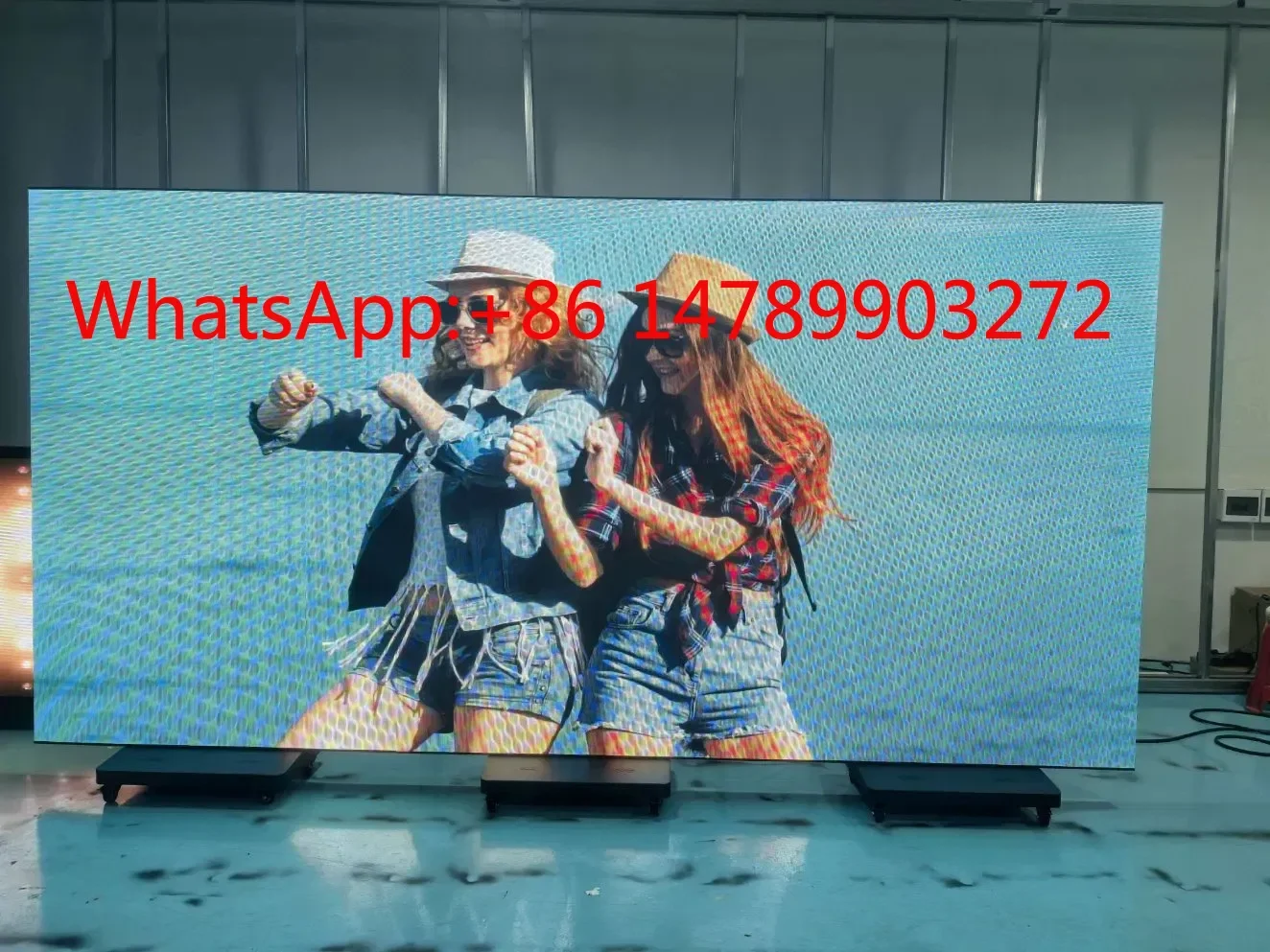 Heat Dissipation Rental LED Screen Continuous Full Load Working Indoor Outdoor Display Wall
Heat Dissipation Rental LED Screen Continuous Full Load Working Indoor Outdoor Display Wall