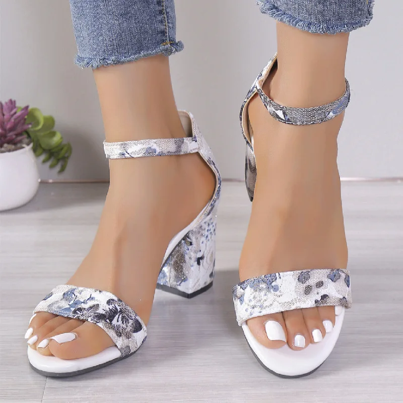 Женские сандалии, новинка 2024, летние элегантные дизайнерские сандалии, женская модная удобная женская обувь на среднем блочном каблуке, большие размеры
Женские сандалии, новинка 2024, летние элегантные дизайнерские сандалии, женская модная удобная женская обувь на среднем блочном каблуке, большие размеры