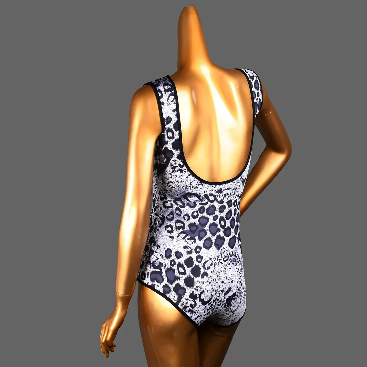 2023 New Women Latin Dance Top Sleeveless Vest Sexy U Backless One-piece Body Suit Girls Ballroom Stage Dancing Clothes
2023 New Women Latin Dance Top Sleeveless Vest Sexy U Backless One-piece Body Suit Girls Ballroom Stage Dancing Clothes