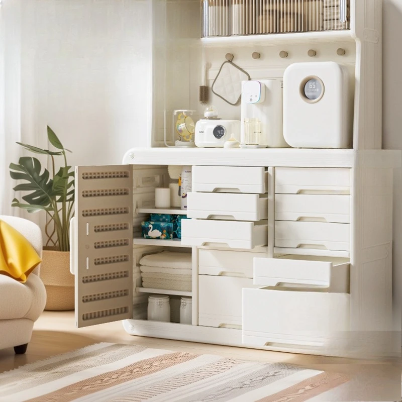 Storage cabinets, toy shelves, floor-to-ceiling lockers
Storage cabinets, toy shelves, floor-to-ceiling lockers