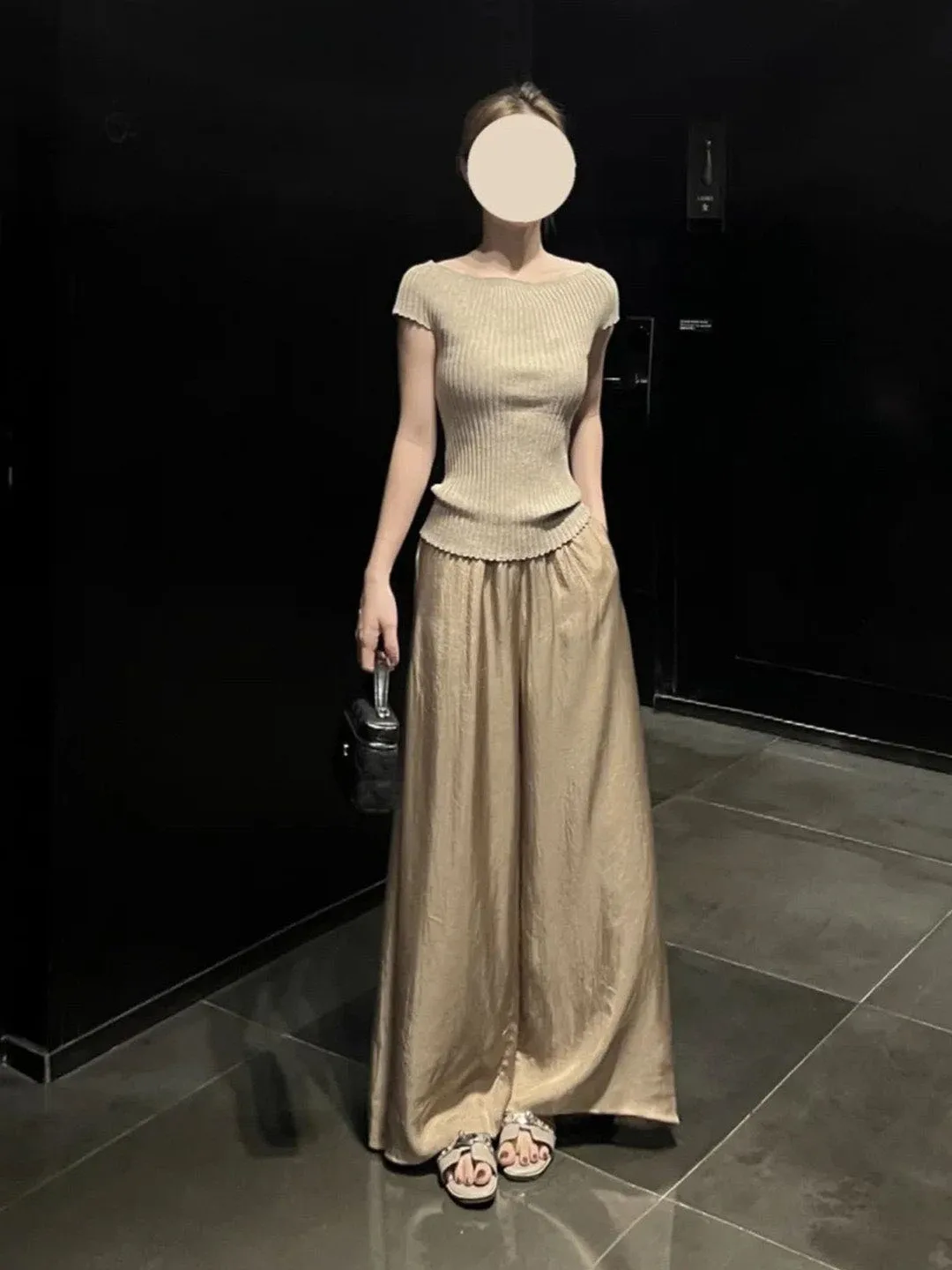 plus Size High Waist Wide Leg Pants Women's Casual Loose Lazy Style Summer Long Trousers Floor-Length Polyester Fiber
plus Size High Waist Wide Leg Pants Women's Casual Loose Lazy Style Summer Long Trousers Floor-Length Polyester Fiber
