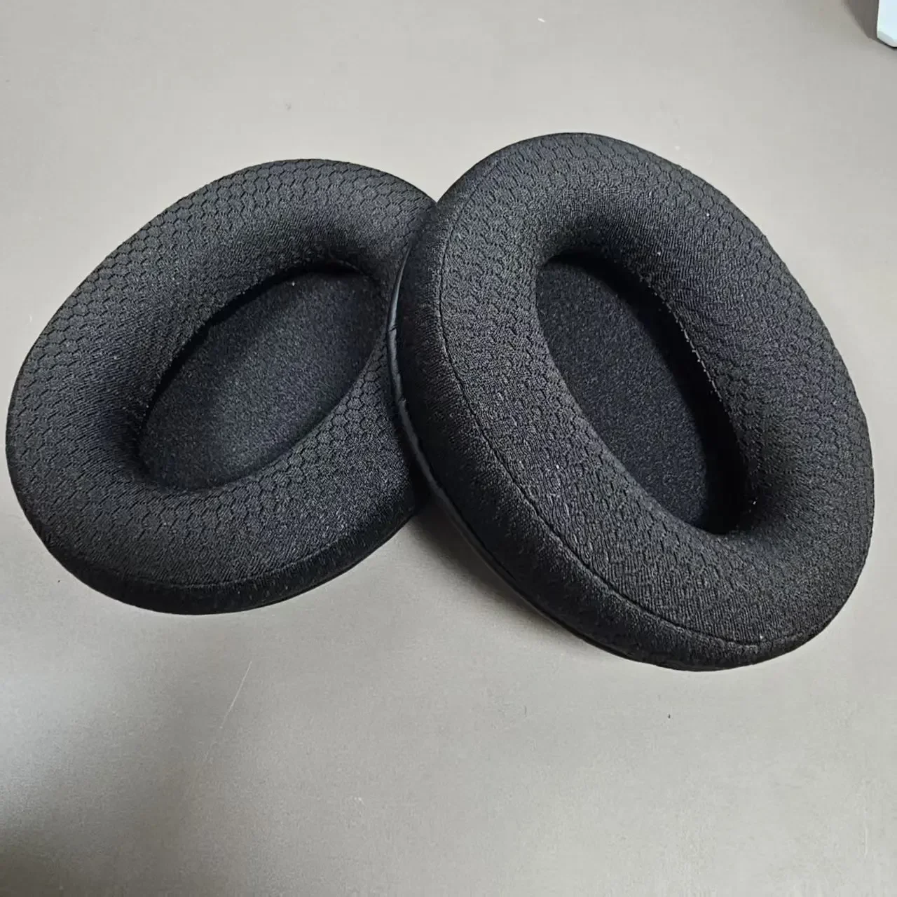Ear Pads For Kingston HyperX Cloud 2/3 HSCP Flight Stinger Alpha S Headphones Ear Cushions, Headset Earpads, Ear Cups Earmuffs
Ear Pads For Kingston HyperX Cloud 2/3 HSCP Flight Stinger Alpha S Headphones Ear Cushions, Headset Earpads, Ear Cups Earmuffs