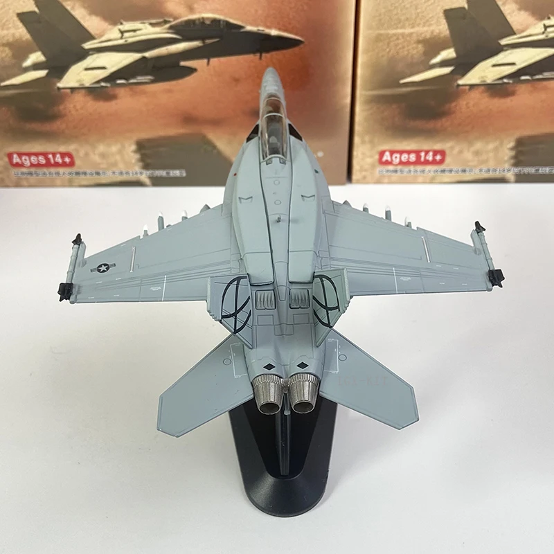 Масштаб 1:100, американский F/A-18 F18 F-18, корабль, самолет Ultimate Hornet, истребитель, готовая модель из сплава, коллекция военных игрушек
Масштаб 1:100, американский F/A-18 F18 F-18, корабль, самолет Ultimate Hornet, истребитель, готовая модель из сплава, коллекция военных игрушек