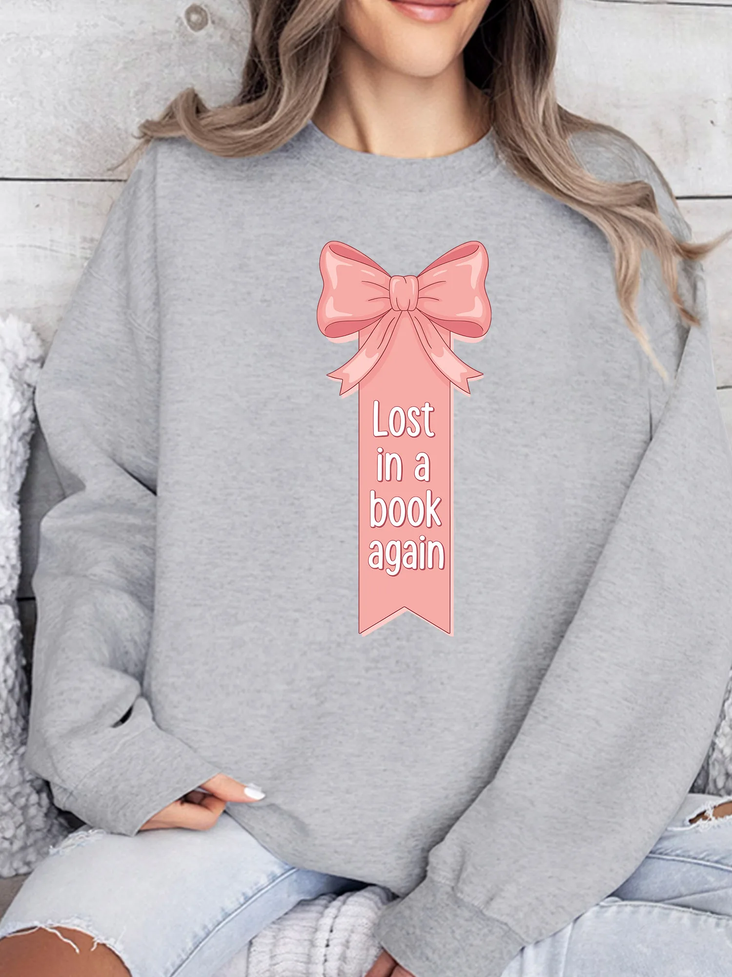 Женская толстовка Lost in a Book Ggain с круглым вырезом, повседневная, с длинными рукавами, свободного кроя, модная уличная одежда
Женская толстовка Lost in a Book Ggain с круглым вырезом, повседневная, с длинными рукавами, свободного кроя, модная уличная одежда