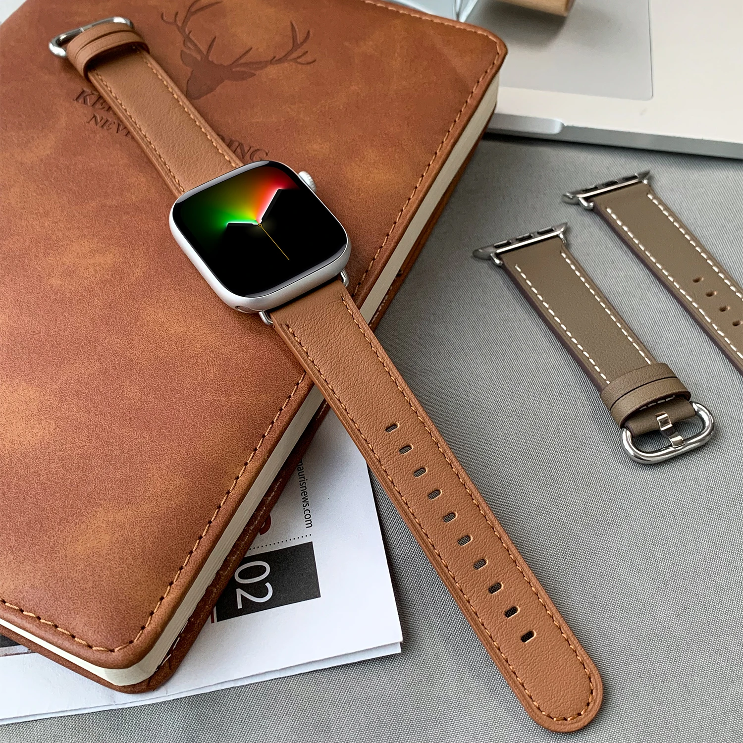 2025 Fashion Soft Real Leather lwatch Strap For Apple Watch band Ultra 2 Series 10 9 8 7 6 Se 5 4 3 2 Strap 49mm 46mm 45mm 42mm
2025 Fashion Soft Real Leather lwatch Strap For Apple Watch band Ultra 2 Series 10 9 8 7 6 Se 5 4 3 2 Strap 49mm 46mm 45mm 42mm