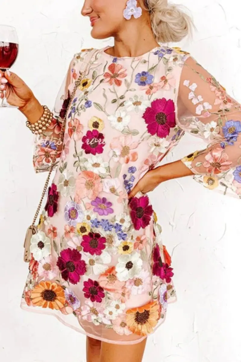 Three-dimensional Flowers Fashion Women Party Dress 3/4 Sleeves Mesh O Neck Elegant Ladies Dresses Autumn New
Three-dimensional Flowers Fashion Women Party Dress 3/4 Sleeves Mesh O Neck Elegant Ladies Dresses Autumn New