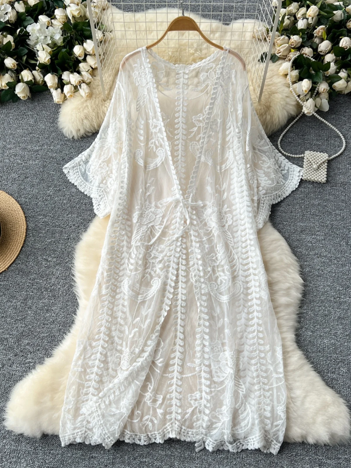 Женский кардиган средней длины с кружевом, защитой от солнца, тяжелой вышивкой, поясом и расклешенными рукавами, верхняя одежда
Женский кардиган средней длины с кружевом, защитой от солнца, тяжелой вышивкой, поясом и расклешенными рукавами, верхняя одежда