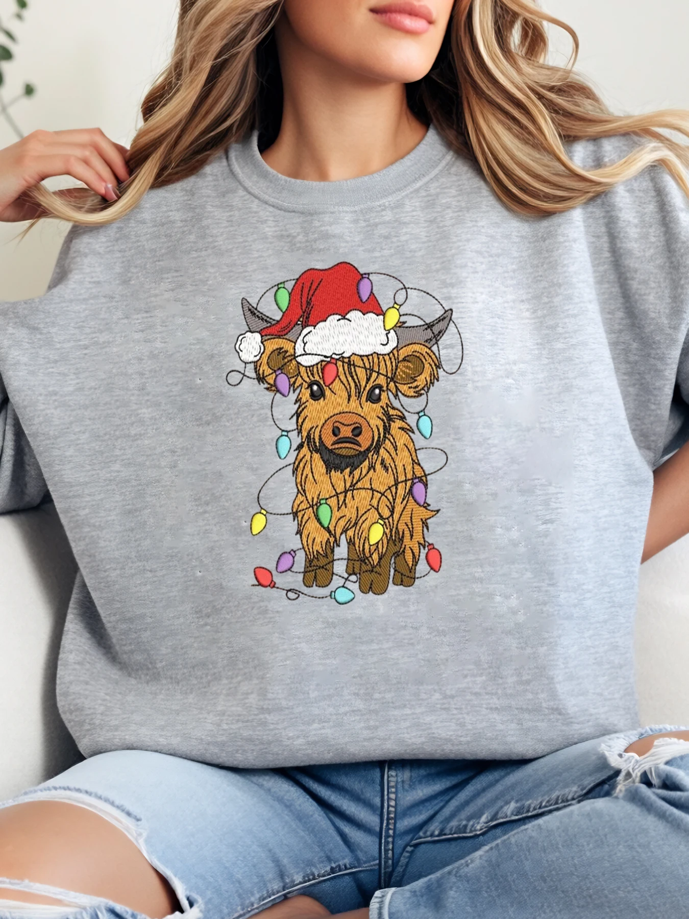 Cow with Christmas Lights Print Holiday Sweatshirt Women Casual Winter Wear Gray Plus-Size
Cow with Christmas Lights Print Holiday Sweatshirt Women Casual Winter Wear Gray Plus-Size
