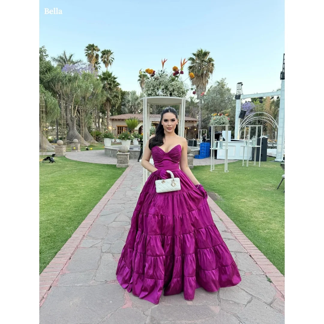 Bella Customized Magenta Satin Strapless Prom Dress Ruffled Tiered Party Dresses Puffy Ball Gown robes de soirée Elegant 2025
Bella Customized Magenta Satin Strapless Prom Dress Ruffled Tiered Party Dresses Puffy Ball Gown robes de soirée Elegant 2025