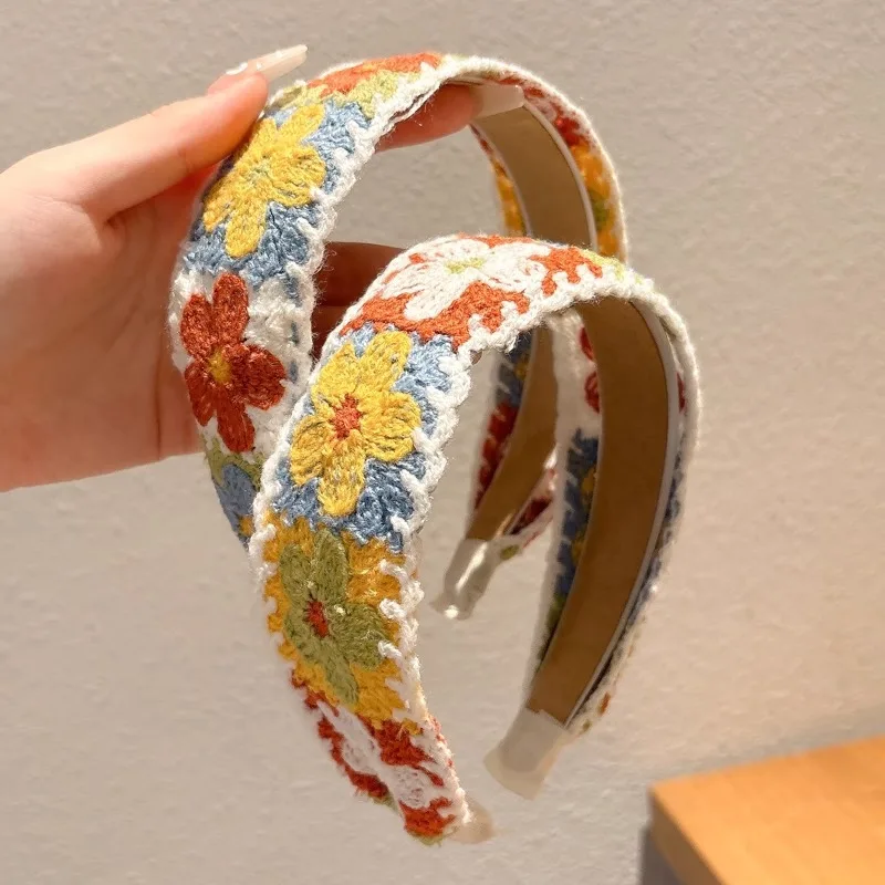 Knitting Floral Embroidery Tape Knotted Hair Accessories Para El Cabello Alo Yoga Headband Women Party Head Wears
Knitting Floral Embroidery Tape Knotted Hair Accessories Para El Cabello Alo Yoga Headband Women Party Head Wears