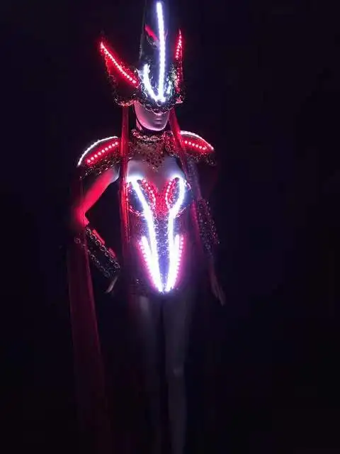 cosplay party girl clothing women LED gold warrior armor bar commercial guest show catwalk costume
cosplay party girl clothing women LED gold warrior armor bar commercial guest show catwalk costume
