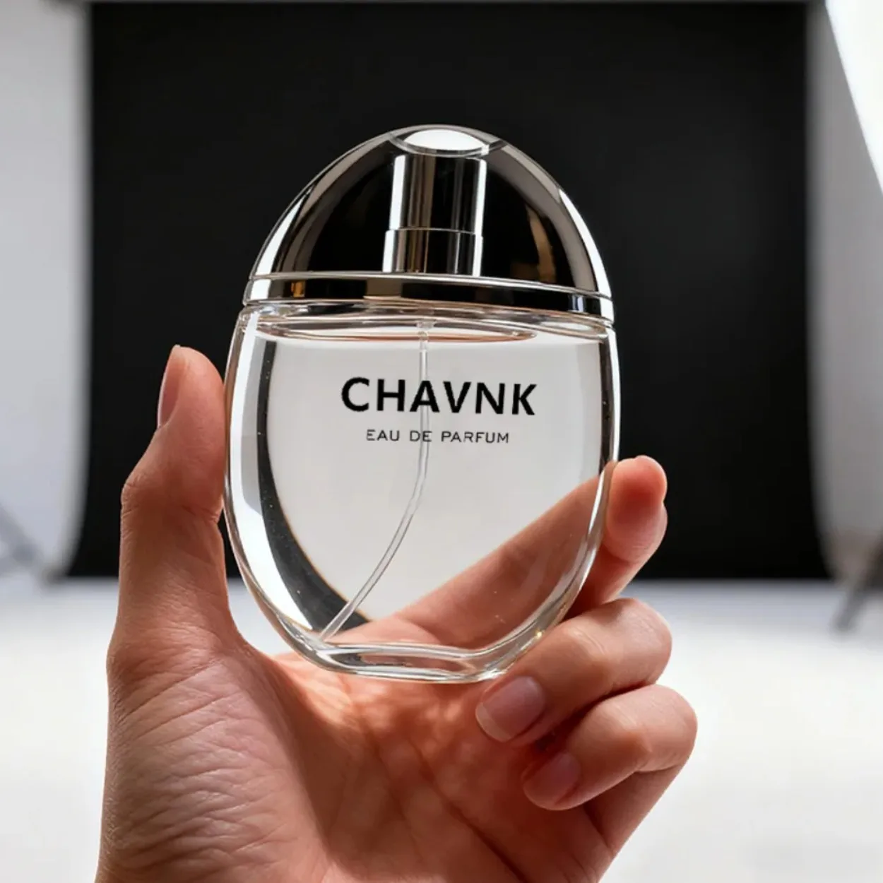 Men's and Women's Perfume, 50 ml, a fresh and elegant woody fragrance that lasts up to 8 hours—perfect for summer
Men's and Women's Perfume, 50 ml, a fresh and elegant woody fragrance that lasts up to 8 hours—perfect for summer