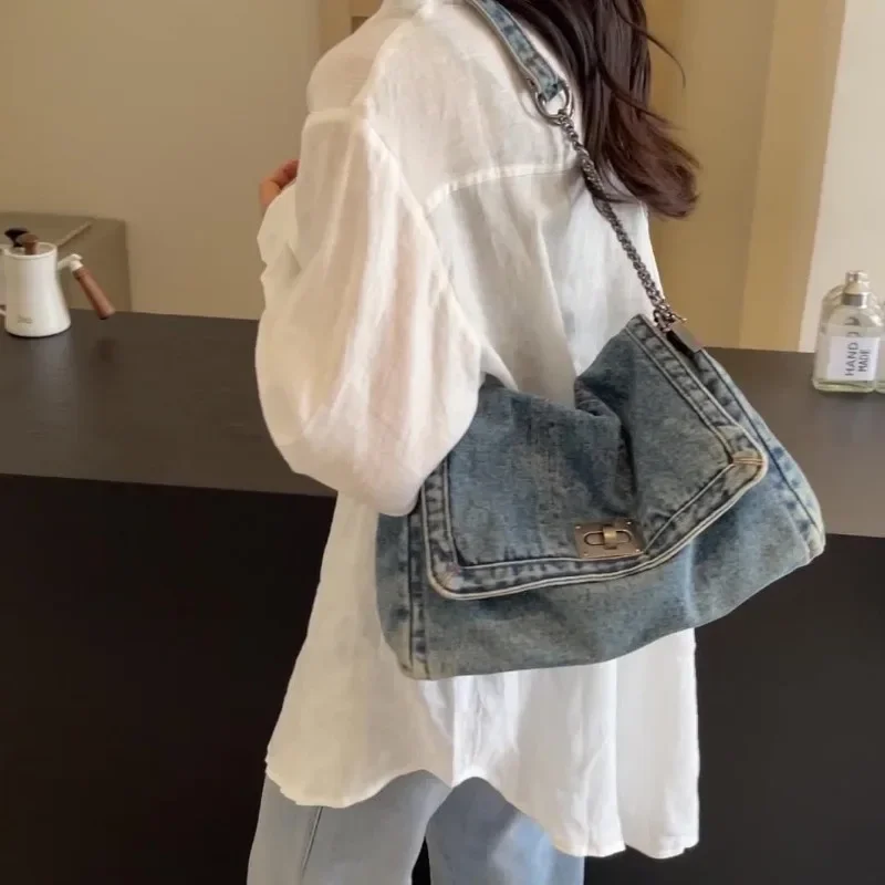 Fashion Commuter Denim Shoulder Bag Joker Large Capacity Small Fragrance Simple Temperament Personality Commuter Denim Tote Bag
Fashion Commuter Denim Shoulder Bag Joker Large Capacity Small Fragrance Simple Temperament Personality Commuter Denim Tote Bag