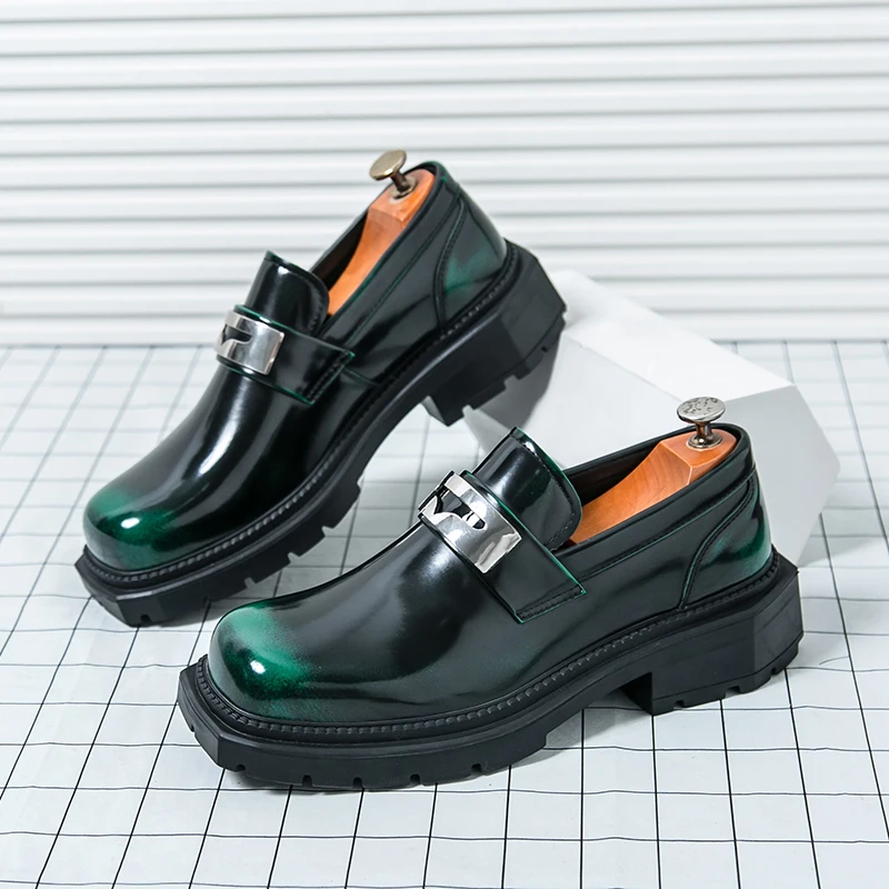 Fashion Mens Causal Shoes Black Patent Leather Loafers Thick Sole Metal Accent Formal Shoes Comfy for Office Streetwear Dress
Fashion Mens Causal Shoes Black Patent Leather Loafers Thick Sole Metal Accent Formal Shoes Comfy for Office Streetwear Dress
