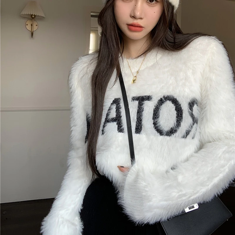 Premium Women's Knitted Sweater Dongguan Guangdong Mink Velvet High-End Outerwear Commute Style Long Sleeve round Neck Short ...
Premium Women's Knitted Sweater Dongguan Guangdong Mink Velvet High-End Outerwear Commute Style Long Sleeve round Neck Short ...