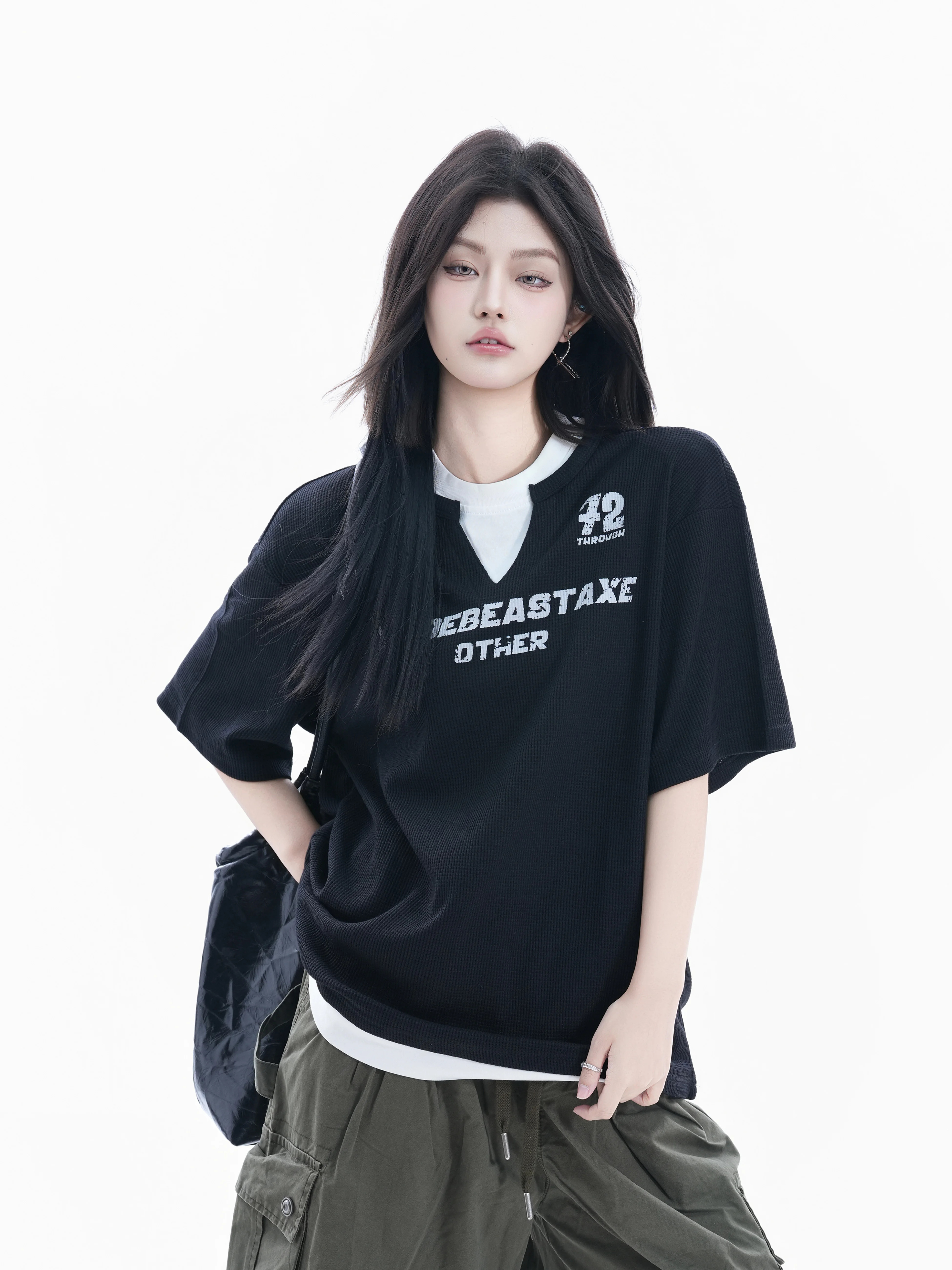 American Style Loose Short Sleeve T-Shirt Women's Oversize INS Small Design Couple Tops Street Style Printed V-neck Cotton
American Style Loose Short Sleeve T-Shirt Women's Oversize INS Small Design Couple Tops Street Style Printed V-neck Cotton