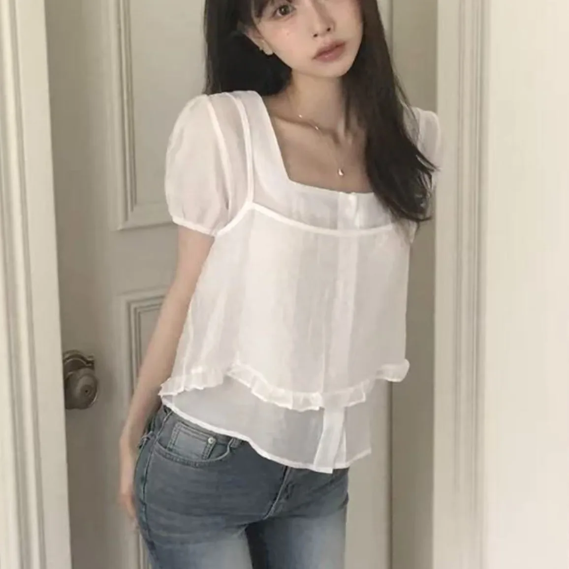 Chic Summer Thin Short Sleeve Shirt Women's Front And Back Two-Way Tie-Belted Open Cardigan Strap Two-Piece Set Top Casual Lo...
Chic Summer Thin Short Sleeve Shirt Women's Front And Back Two-Way Tie-Belted Open Cardigan Strap Two-Piece Set Top Casual Lo...