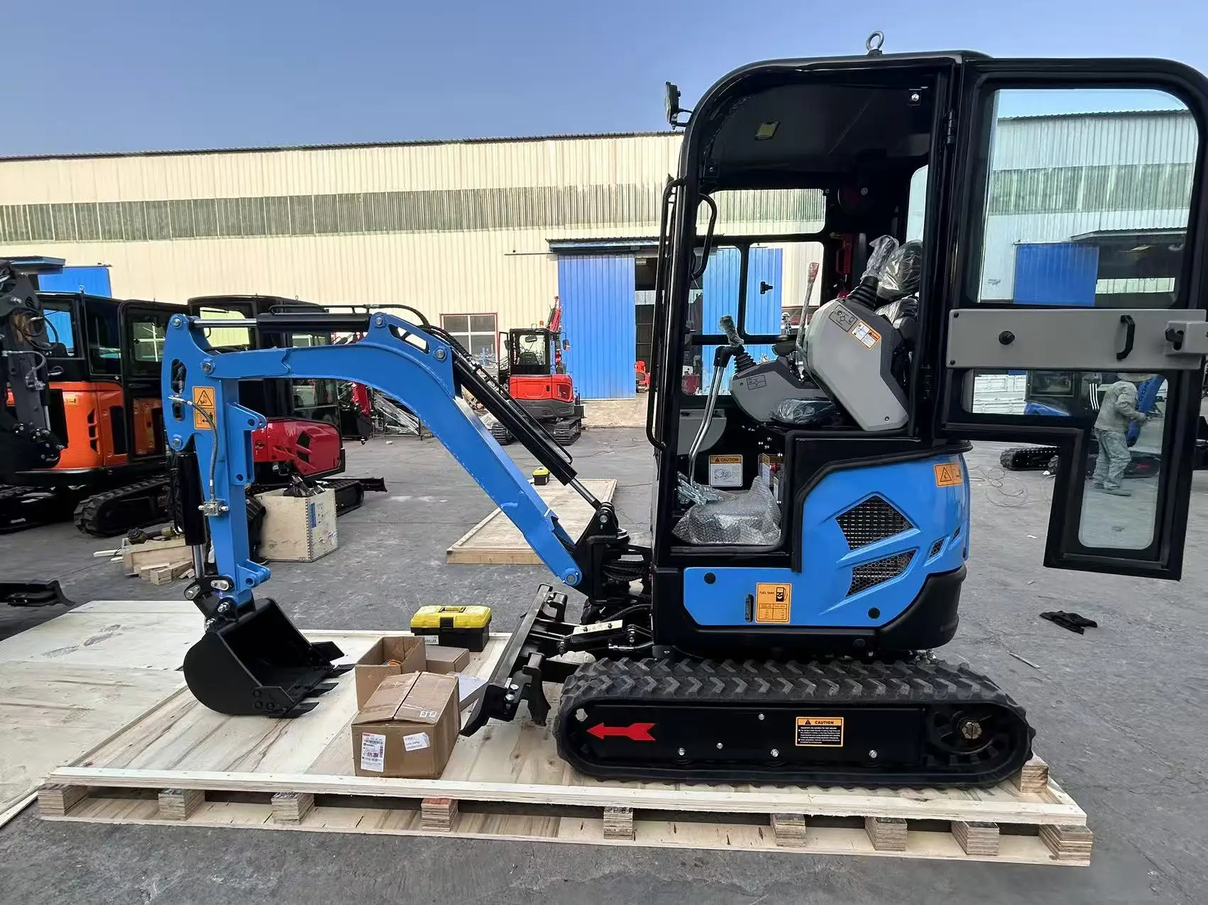 1.8 Ton Flexible Mini Digger CE Euro 5 Compliant Custom Production Design Durable Crawler Excavator For Orchard Management Tasks
1.8 Ton Flexible Mini Digger CE Euro 5 Compliant Custom Production Design Durable Crawler Excavator For Orchard Management Tasks