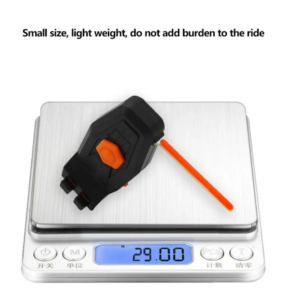 Waterproof Bike Taillights Multifunctional Charging Foldable Emergency Warning Lights Red/White Lighting Strap-On Installation
Waterproof Bike Taillights Multifunctional Charging Foldable Emergency Warning Lights Red/White Lighting Strap-On Installation