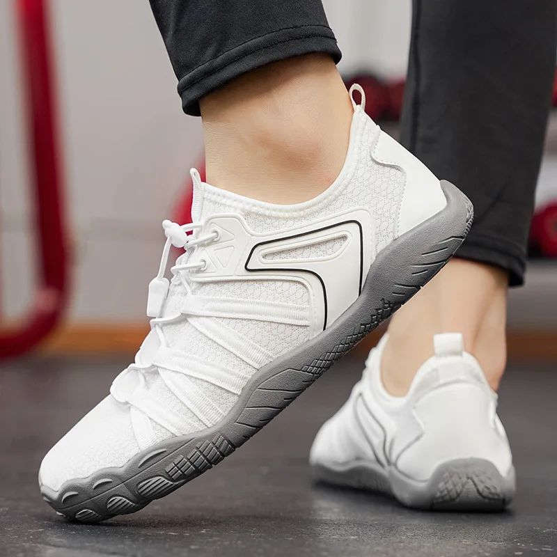 Men's sports shoes, summer beach soft shoes, drifting swimming shoes, quick drying casual running shoes
Men's sports shoes, summer beach soft shoes, drifting swimming shoes, quick drying casual running shoes